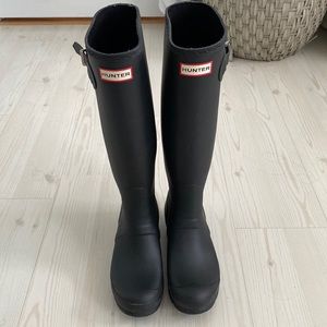 Hunter rain boots -tall, adjustable, matte black
